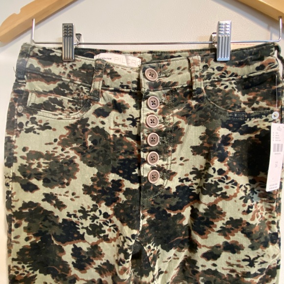 Anthropologie Pilcro High Rise Skinny Pants - Picture 7 of 7